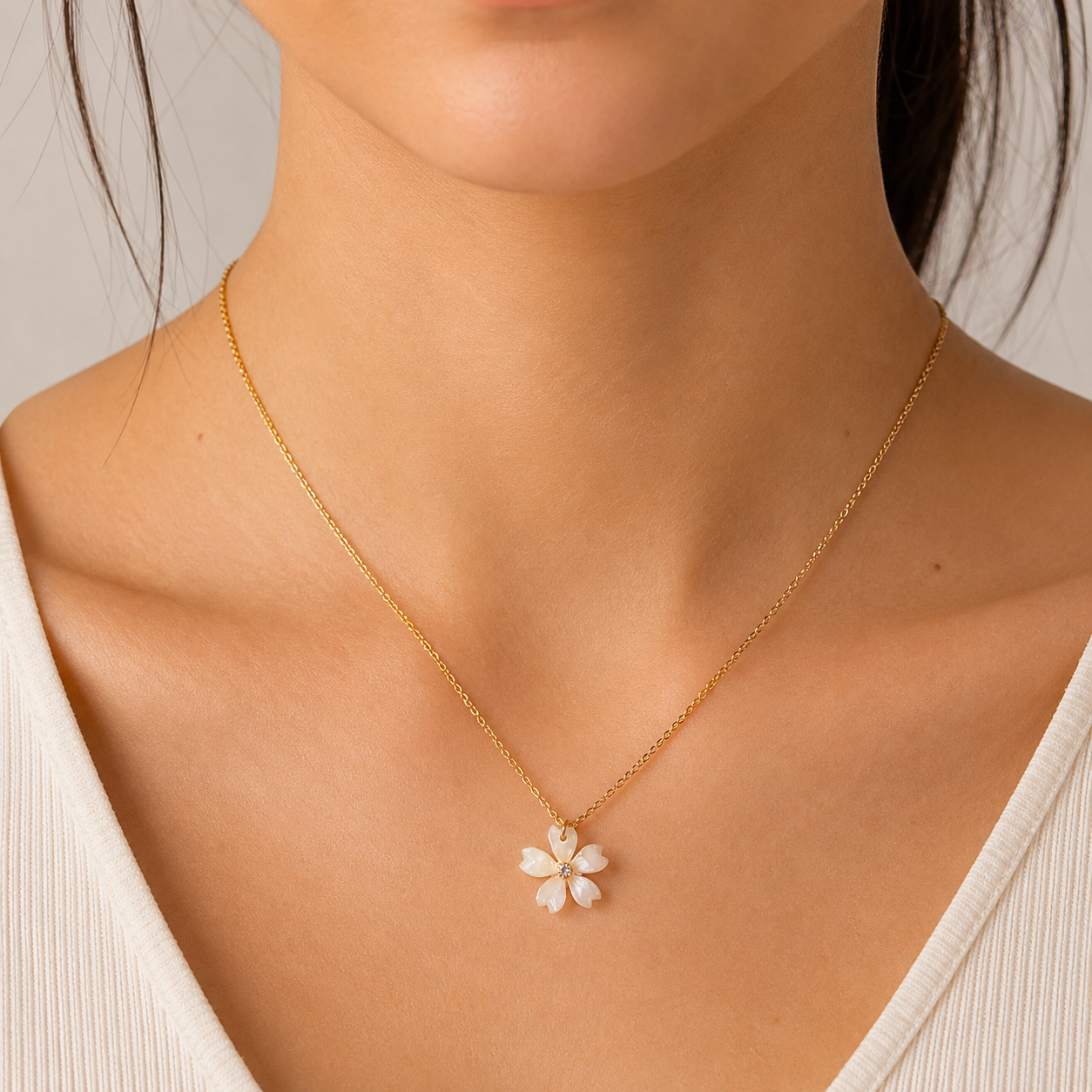 Collier Japonais Pendentif Fleur Sakura Blanche
