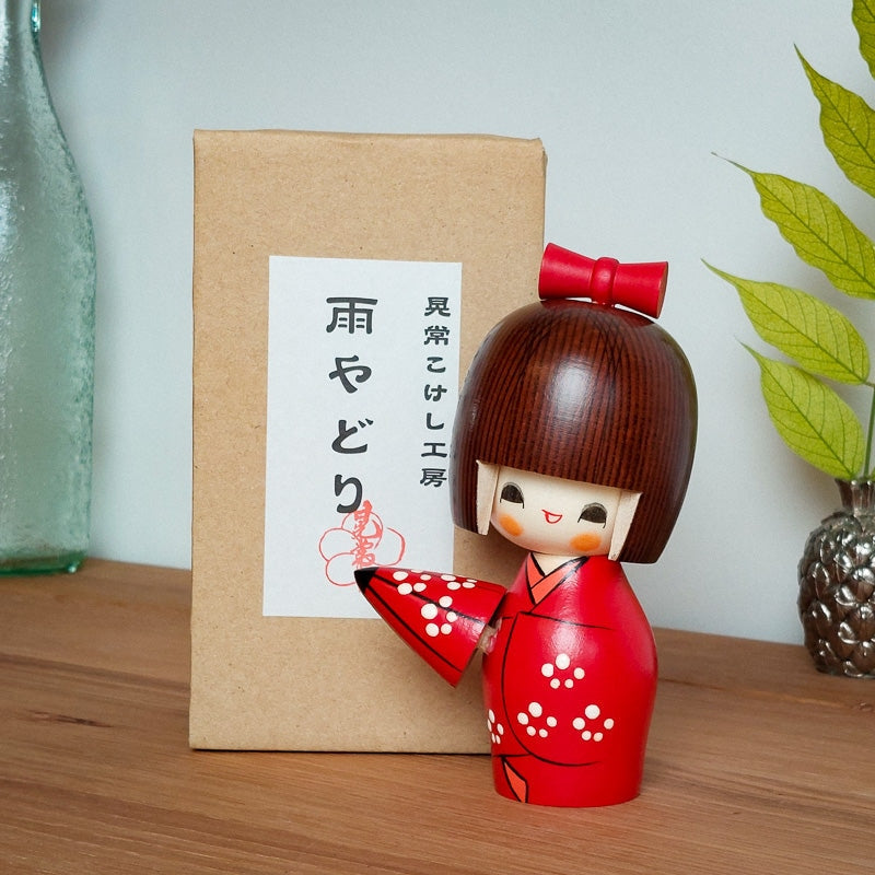 Poupée Kokeshi Ombrelle