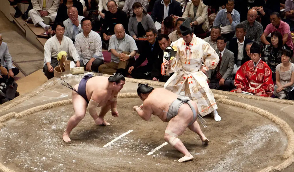 sumo au japon