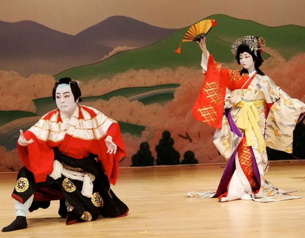 éventails japonais au théâtre kabuki