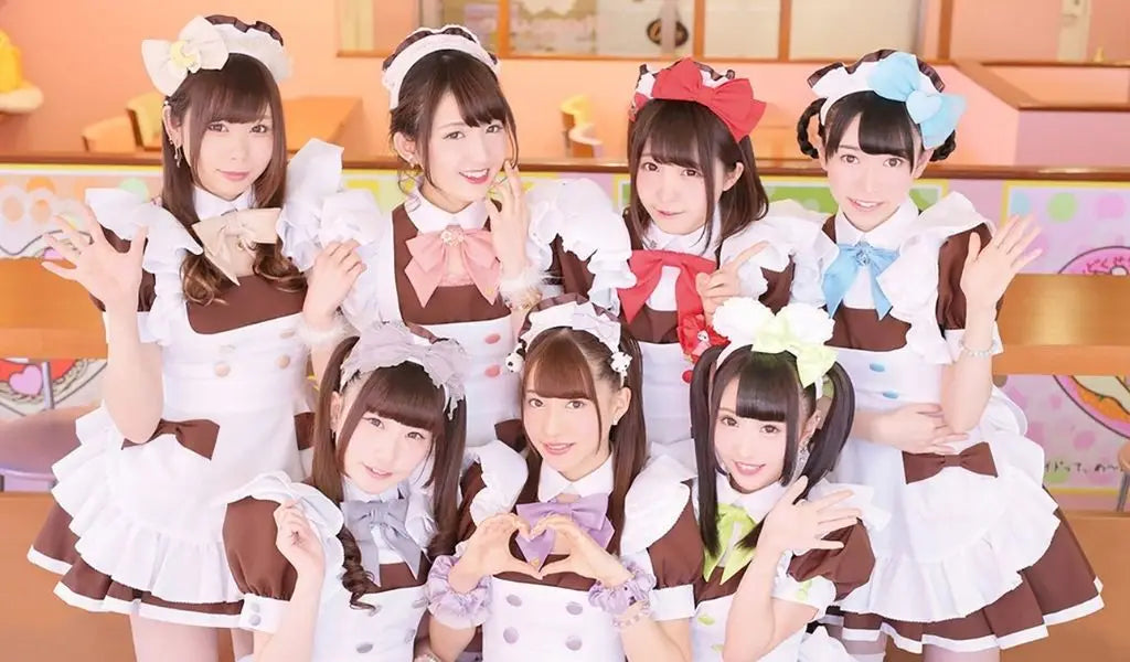 serveuses dans un maid café