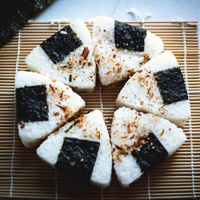 Forme Onigiri Maison DIY Moule à Sushi Triangulaire Phxdance - 4 Pièces (2 Grands + 2 Petits Forme Onigiri Maison DIY Moule à Sushi Triangulaire Phxdance - 4 Pièces (2 Grands + 2 Petits