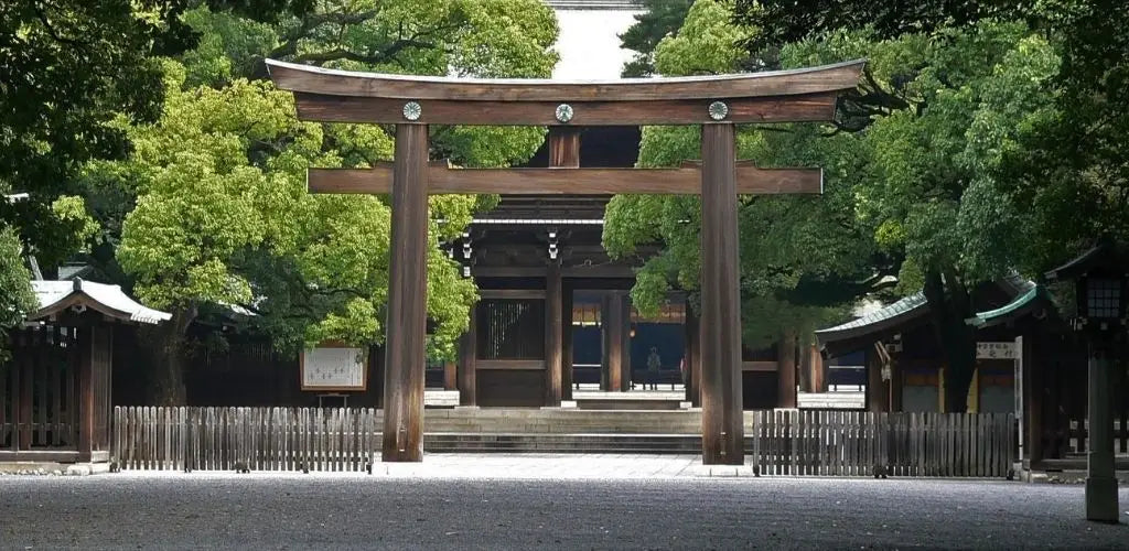 temple shinto et porte torii